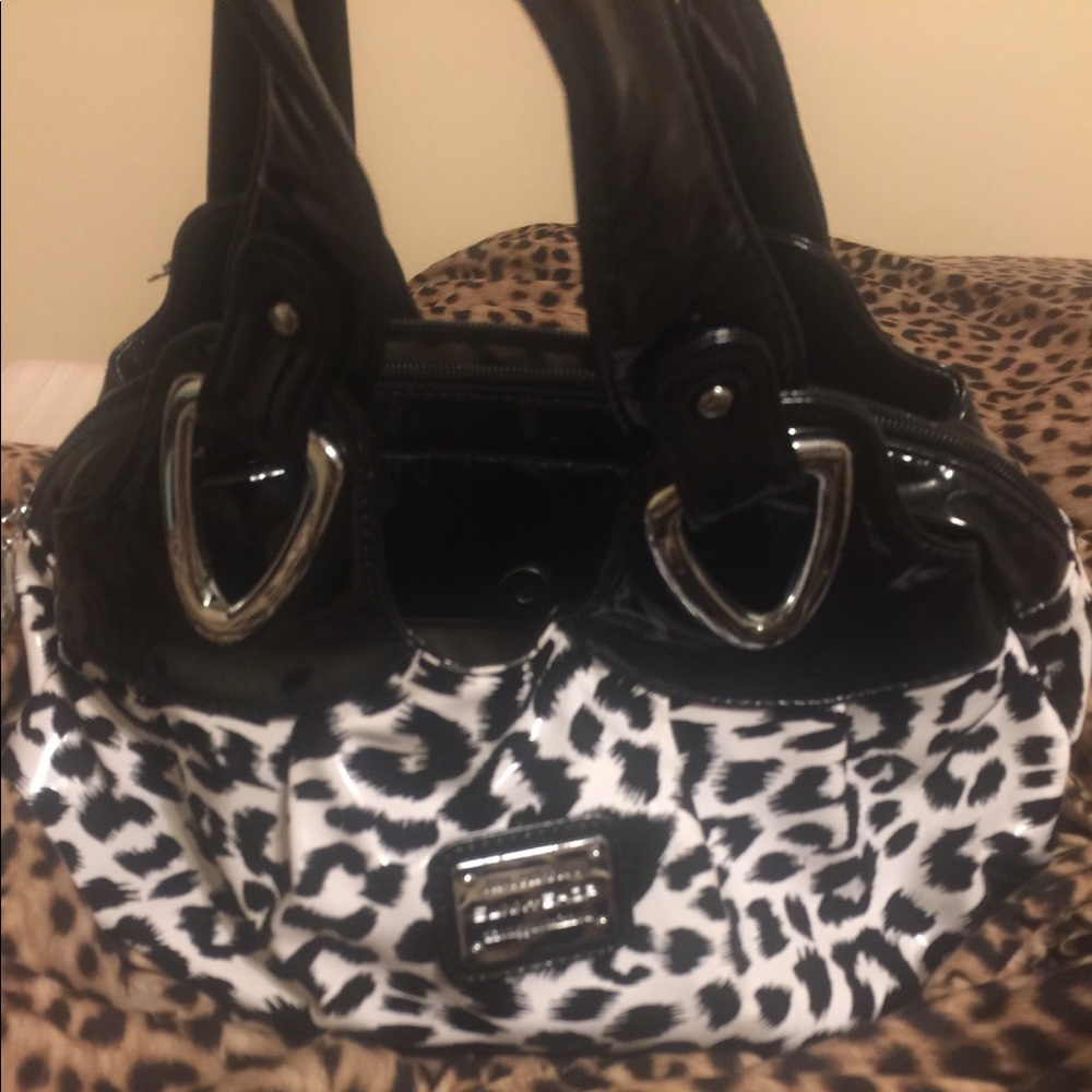 Black & White Leopard Print Purse